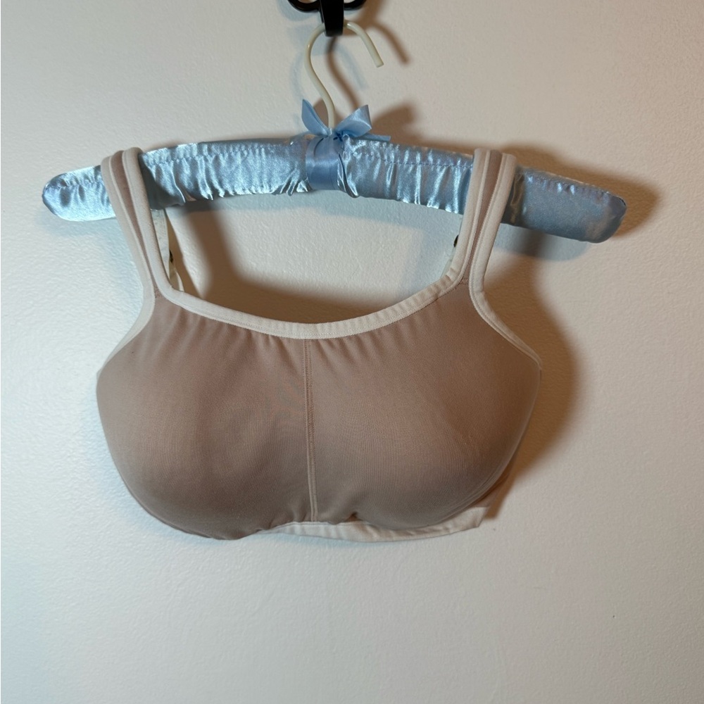 Natori Cream‎ Bra